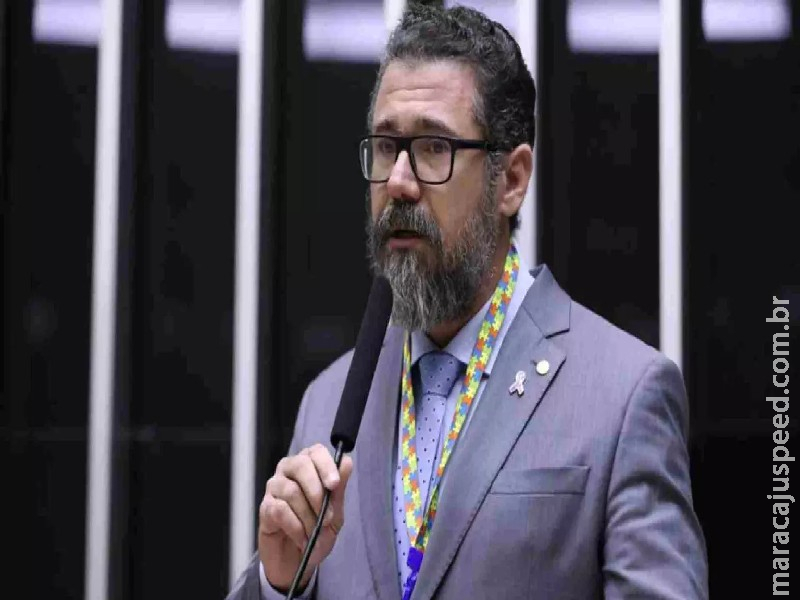 Pollon diz que é autista e que não entendeu o que acontecia para evitar suspensão por motim Pollon diz que é autista e que não entendeu o que acontecia para evitar suspensão por motim