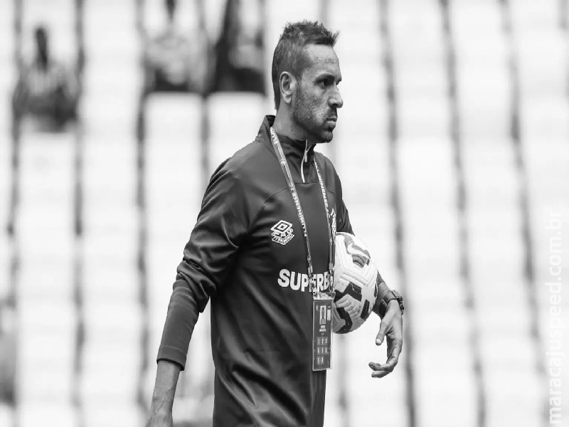 Preparador físico do Fluminense morre, vítima de câncer, aos 38 anos Preparador físico do Fluminense morre, vítima de câncer, aos 38 anos