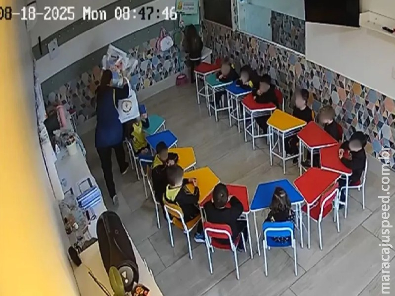 RS: Professora que agrediu criança de 4 anos com pilha de livros é presa RS: Professora que agrediu criança de 4 anos com pilha de livros é presa