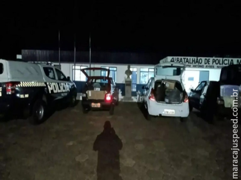 Três são presos suspeitos de transportarem ‘muamba’ em carros em Ponta Porã Três são presos suspeitos de transportarem ‘muamba’ em carros em Ponta Porã