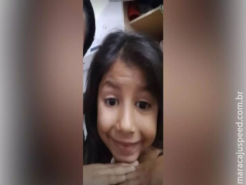 VÍDEO mostra desespero de mãe ao saber que Emanuelly estava morta: ‘Minha filha!’ VÍDEO mostra desespero de mãe ao saber que Emanuelly estava morta: ‘Minha filha!’