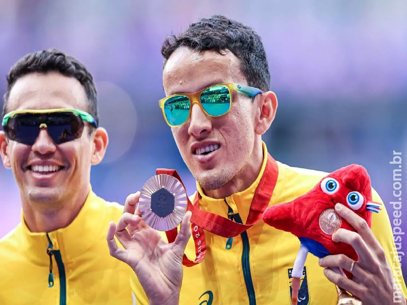 Yeltsin Jacques é convocado para Campeonato Mundial de Atletismo na Índia Yeltsin Jacques é convocado para Campeonato Mundial de Atletismo na Índia
