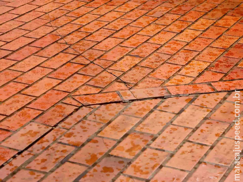Defesa Civil alerta para ventos de 60 km/h e chuva de granizo em MS Defesa Civil alerta para ventos de 60 km/h e chuva de granizo em MS