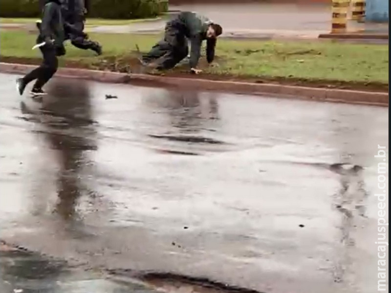 Desavença profissional termina em agressão entre colombianos em uma das principais avenidas de Maracaju