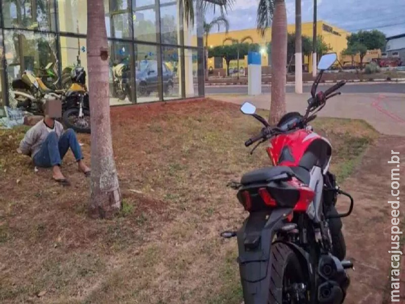 Fugitivo do semiaberto é preso após furtar motocicleta em concessionária de Dourados Fugitivo do semiaberto é preso após furtar motocicleta em concessionária de Dourados