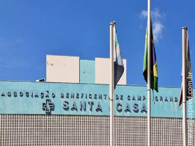 Mulher atropelada por companheiro passa por cirurgia na Santa Casa após fraturar braço, joelho e bacia Mulher atropelada por companheiro passa por cirurgia na Santa Casa após fraturar braço, joelho e bacia