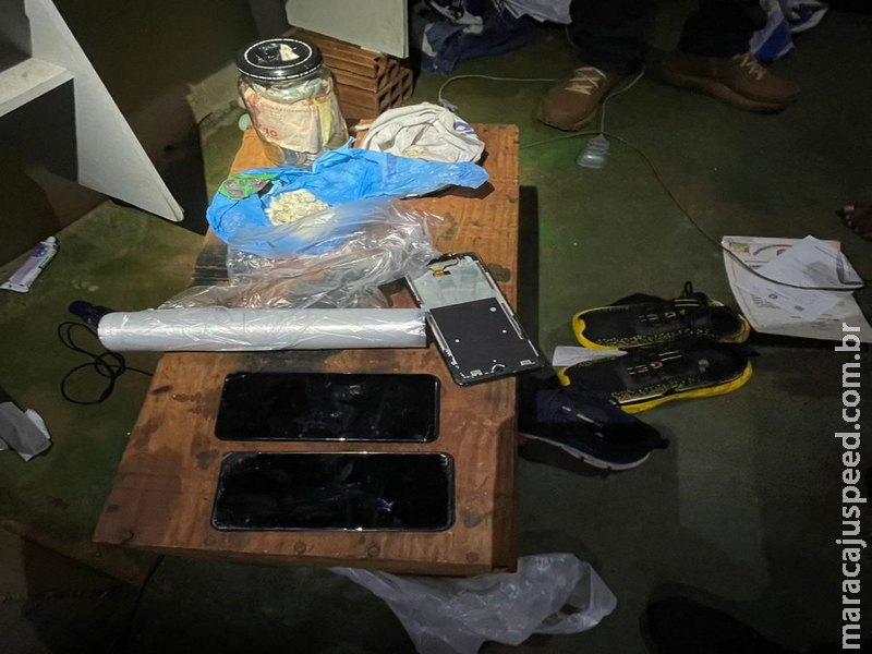 Polícia fecha 'Boca do Ossuna' e prende casal; mulher escondia crack nas partes íntimas