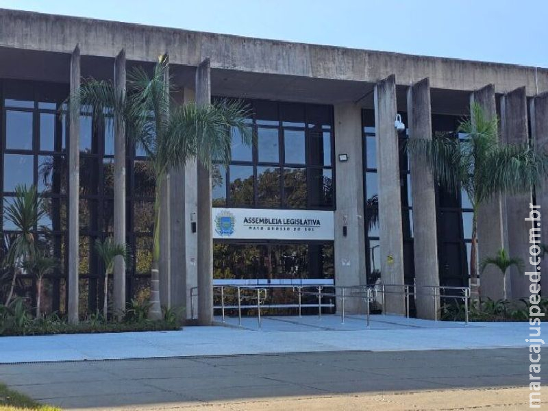 Sessão da Assembleia é suspensa após queda de energia