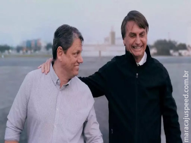 Tarcísio visita Bolsonaro em prisão domiciliar com tensão sobre candidatura Tarcísio visita Bolsonaro em prisão domiciliar com tensão sobre candidatura