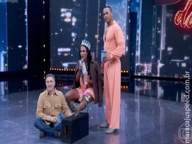 VÍDEO: Veja momento exato que Gracyanne Barbosa sofre lesão no Dança dos Famosos