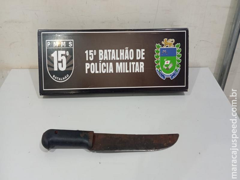 Adolescente é apreendido após atacar homem com facão em aldeia indígena de Maracaju Adolescente é apreendido após atacar homem com facão em aldeia indígena de Maracaju