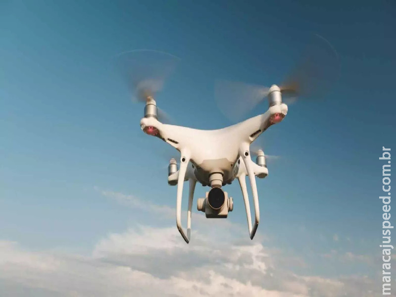 Aeroporto de Munique volta a funcionar neste sábado, 4, após sobrevoos suspeitos de drones Aeroporto de Munique volta a funcionar neste sábado, 4, após sobrevoos suspeitos de drones