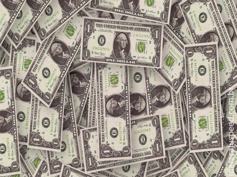 Dólar abre a semana em queda e Bolsa sobe após reunião entre Lula e Trump Dólar abre a semana em queda e Bolsa sobe após reunião entre Lula e Trump