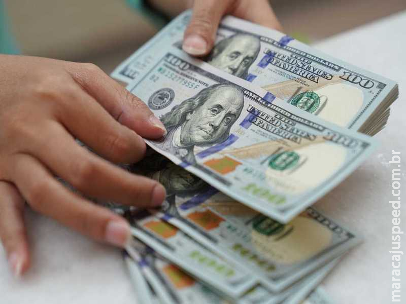 Dólar sobe após eleição no Japão: Entenda o impacto no mercado