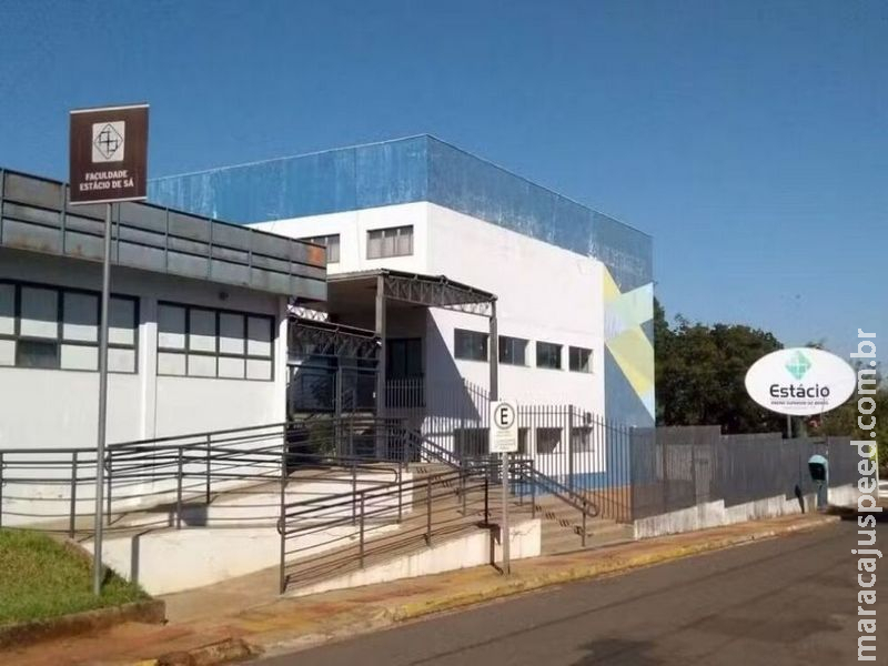 Estácio indenizará ex-alunos de Jornalismo em R$ 175 mil em MS Estácio indenizará ex-alunos de Jornalismo em R$ 175 mil em MS