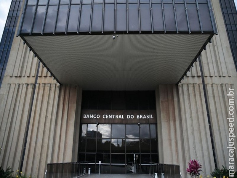 Mercado financeiro reduz para 4,72% previsão de inflação em 2025