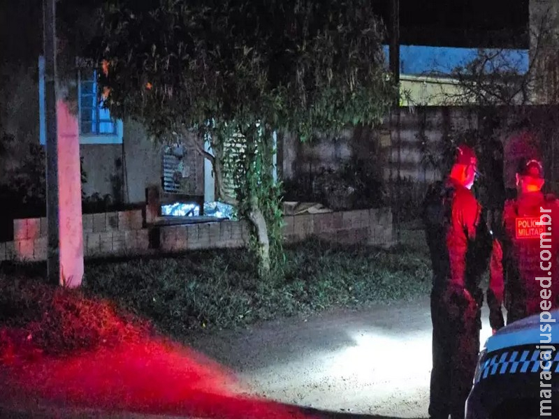 Mulher é morta a facadas no 32º feminicídio do ano no MS Mulher é morta a facadas no 32º feminicídio do ano no MS