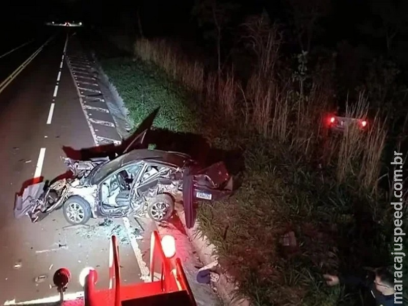 Pai e filho morrem em grave acidente no interior de MS Pai e filho morrem em grave acidente no interior de MS