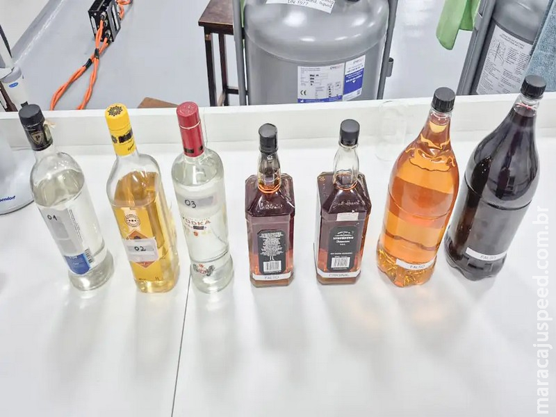 Polícia fecha fábrica que adulterava bebidas em São Bernardo do Campo