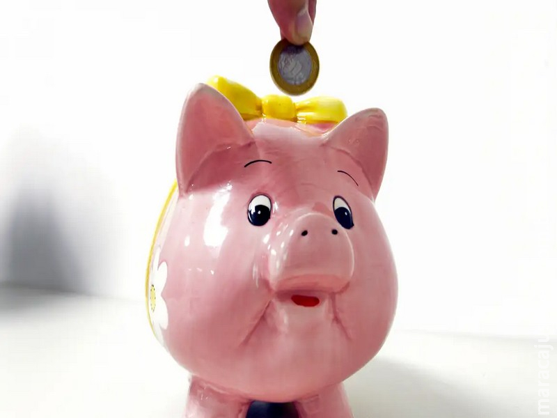 Poupança tem retirada líquida de R$ 15 bilhões em setembro Poupança tem retirada líquida de R$ 15 bilhões em setembro