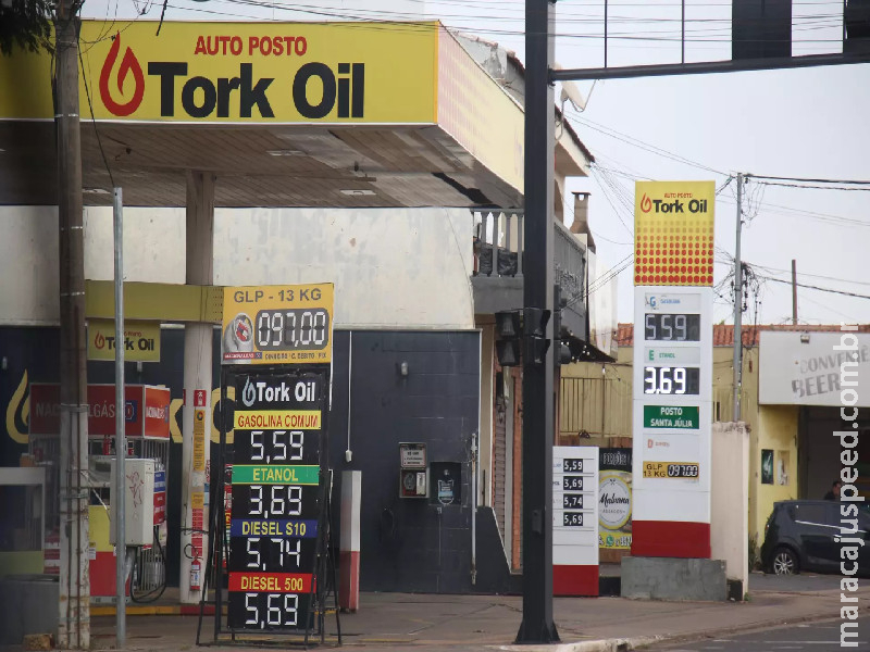 Preço médio da gasolina é de R$ 5,60 em Campo Grande, mas valor do produto varia até R$ 0,16