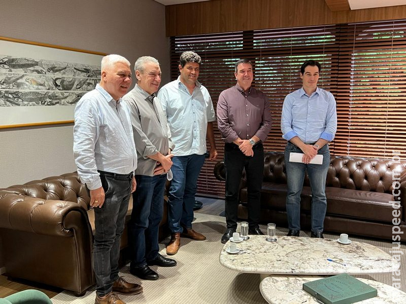 Prefeito Rodrigo Basso se reúne com o governador Eduardo Riedel para tratar sobre o desenvolvimento de Sidrolândia Prefeito Rodrigo Basso se reúne com o governador Eduardo Riedel para tratar sobre o desenvolvimento de Sidrolândia