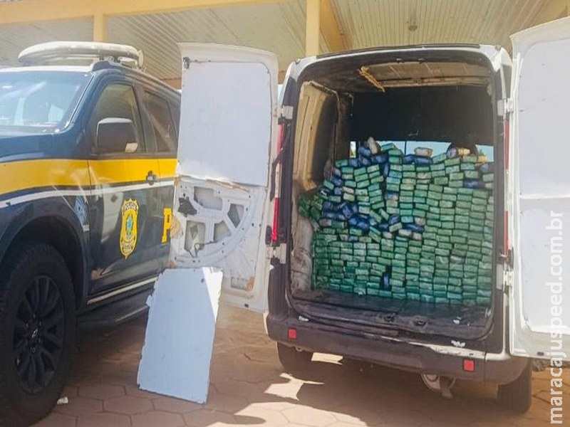 PRF apreende 240 Kg de maconha em Bataguassu (MS) PRF apreende 240 Kg de maconha em Bataguassu (MS)