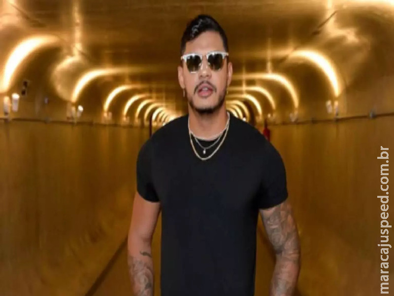 Rapper Hungria é levado para UTI e deve passar por sessões de hemodiálise