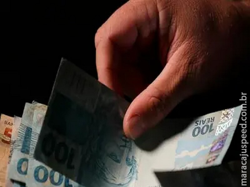 Rombo fiscal: 54% dos municípios estão no vermelho; déficit chega a R$ 33 bilhões Rombo fiscal: 54% dos municípios estão no vermelho; déficit chega a R$ 33 bilhões