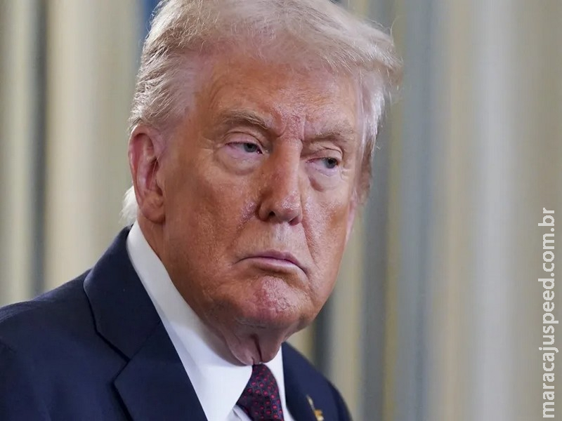 Trump diz que prefeito de Chicago e governador de Illinois “deveriam estar presos” Trump diz que prefeito de Chicago e governador de Illinois “deveriam estar presos”