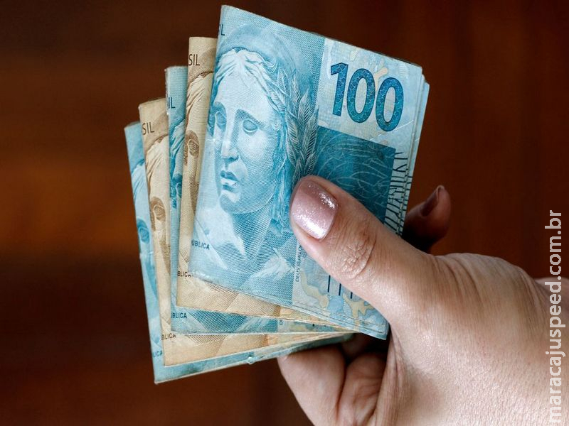 13º salário à vista: é hora de fazer as contas e o planejamento para usar o abono natalino de forma consciente