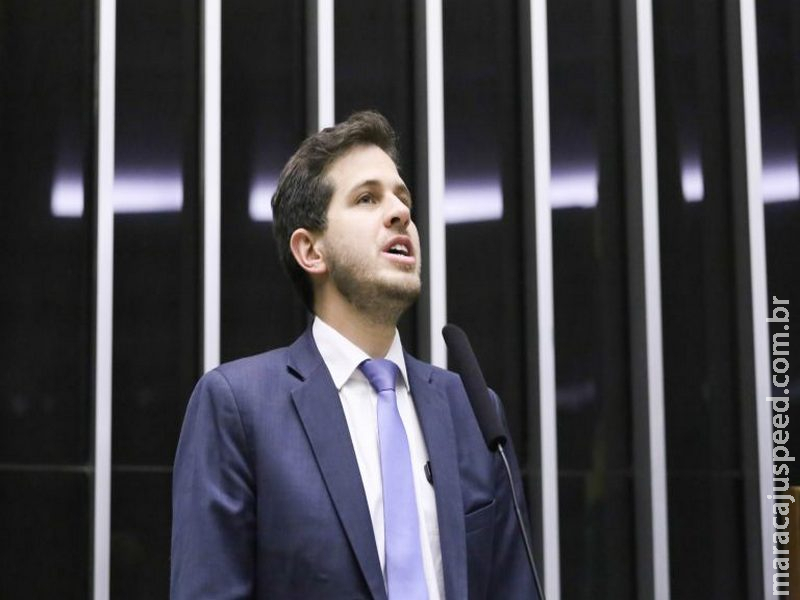 Câmara aprova projeto que aumenta gradualmente para 20 dias a licença-paternidade