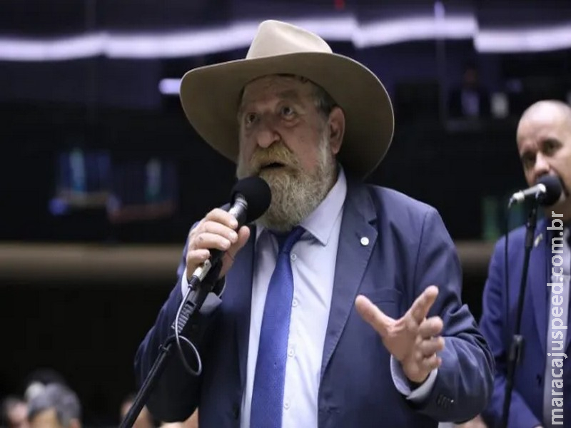  Comissão aprova projeto que substitui o termo agrotóxico por defensivo agrícola em legislação