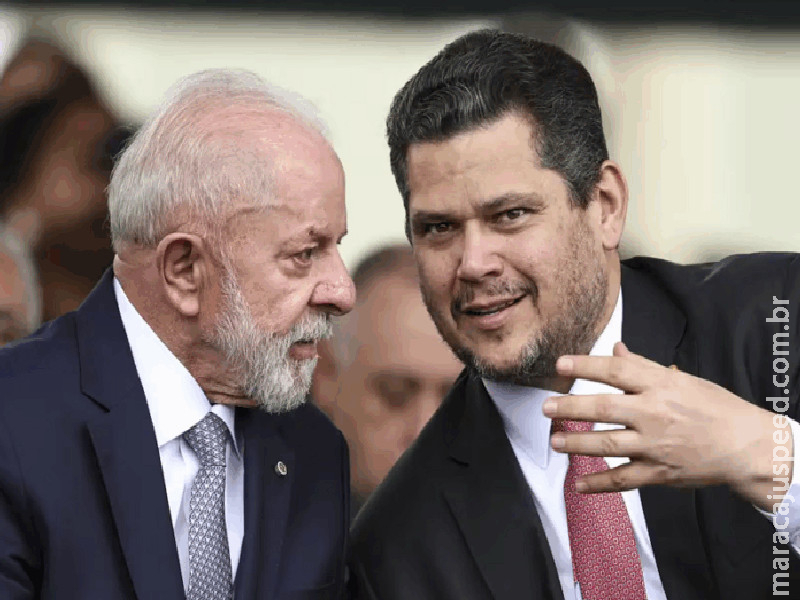 Em meio a tensão, Lula deve se reunir com Alcolumbre nos próximos dias