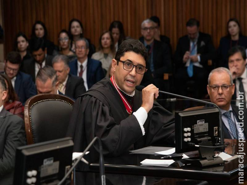 Ex-CGU cita Bolsonaro e chora ao tomar posse no Tribunal de Contas de SP