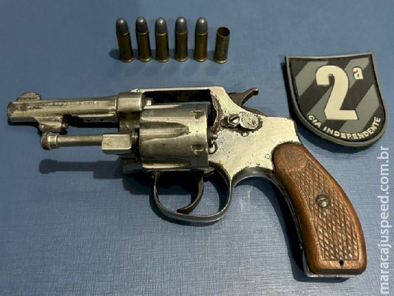 Jovem é atingida por disparo acidental dentro de residência em Caarapó 