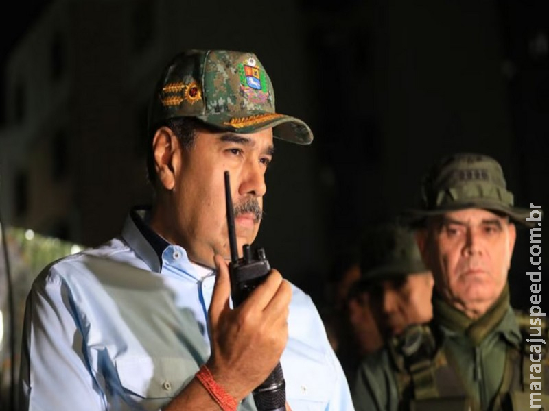 Maduro pede apoio militar urgente à Rússia, China e Irã após envio de forças dos EUA ao Caribe, diz jornal
