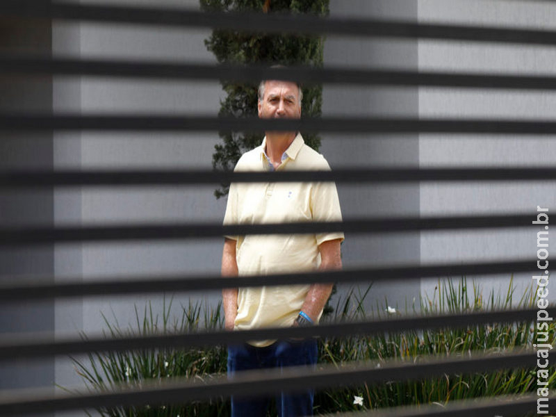 Redes sociais têm maioria contrária à prisão de Bolsonaro