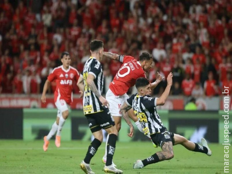 Santos arranca empate com Internacional e segue na zona de rebaixamento