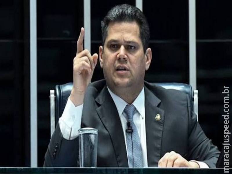 BRASIL: ALCOLUMBRE RECLAMA DE ATAQUES E ELEVA TENSÃO COM LULA E STF