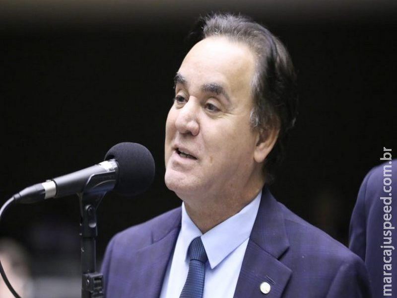 Carla Zambelli renuncia ao mandato; Adilson Barroso é convocado para tomar posse