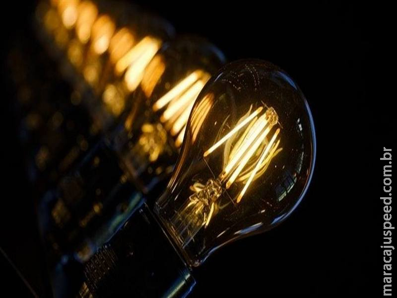 Ciclone deixa 2 milhões de clientes sem energia em São Paulo