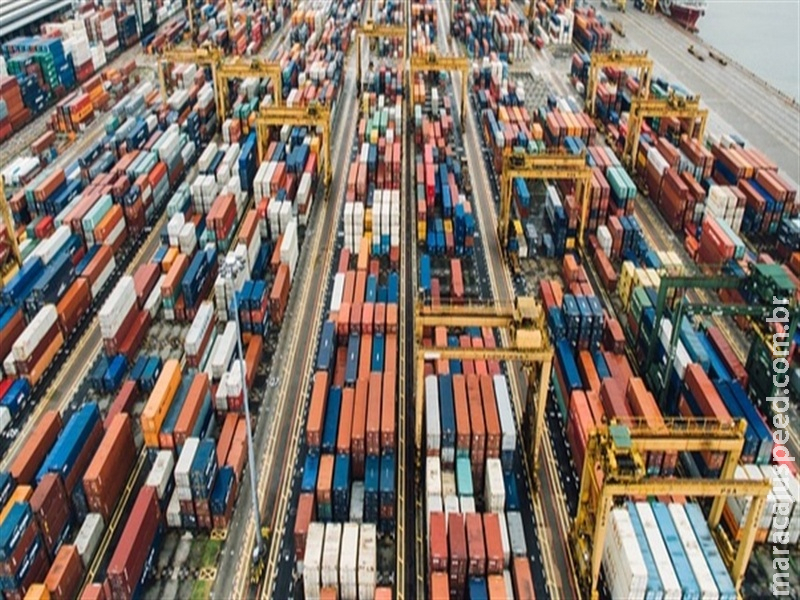  Comércio exterior soma US$ 12,9 bilhões no início de dezembro