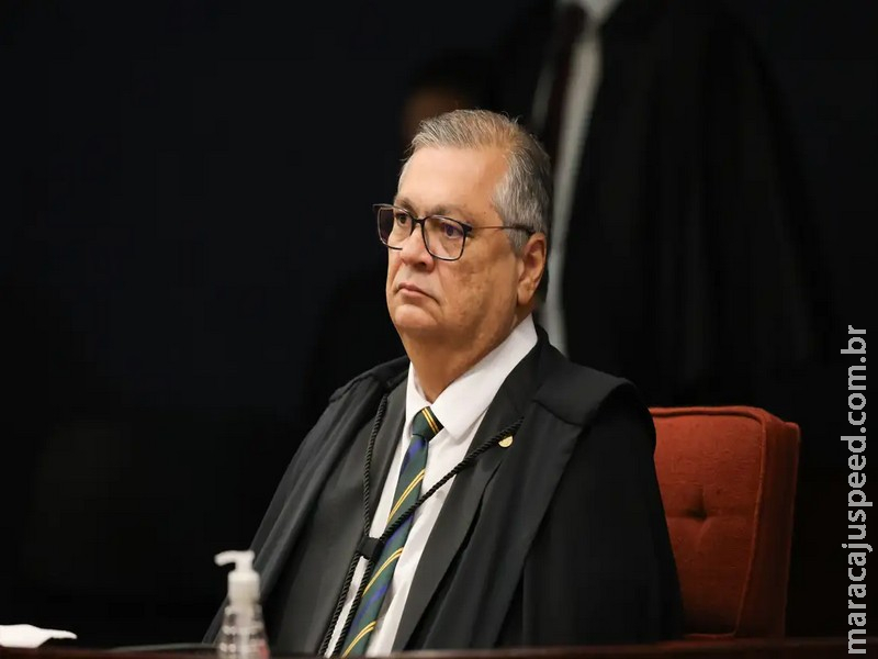 Dino suspende trecho de PL que libera emendas do orçamento secreto