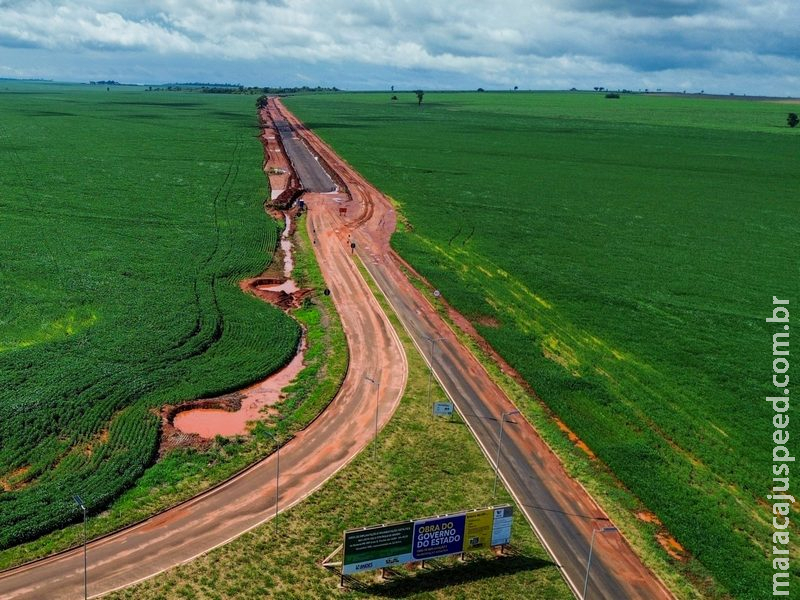 Em Juti e Amambai, Governo de MS lança obra da MS-289 e entrega obras de educação e infrastrutura