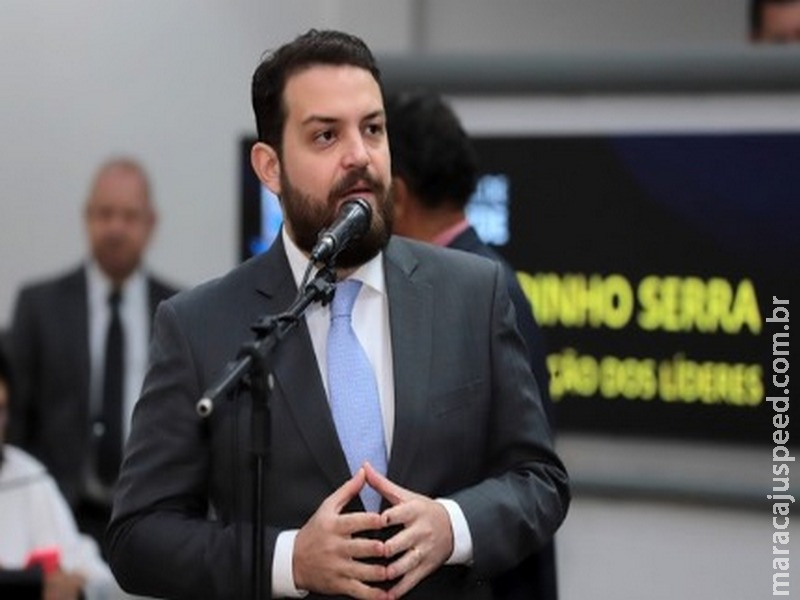 Juiz retira tornozeleira de Claudinho Serra, acusado de chefiar esquema que desviou até R$ 20 milhões em Sidrolândia