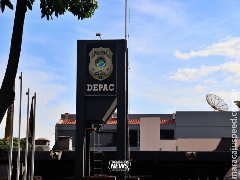 Moradora deixa janela aberta e tem celular levado durante a madrugada