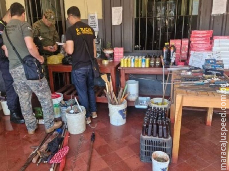 Operação apreende armas, bebidas e drogas em presídio 