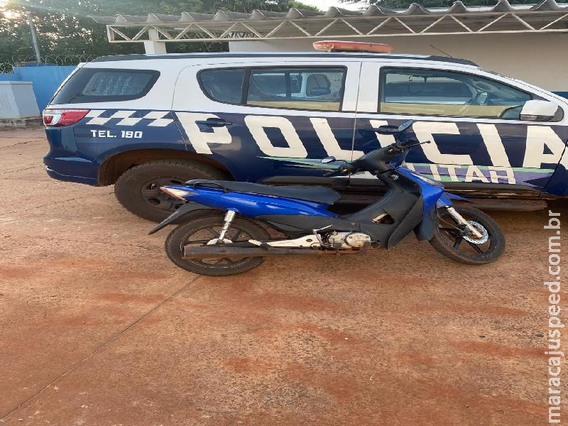POLÍCIA MILITAR FLAGRA ADOLESCENTE CONDUZINDO MOTOCICLETA SEM HABILITAÇÃO NO CENTRO DE NOVA ALVORADA DO SUL