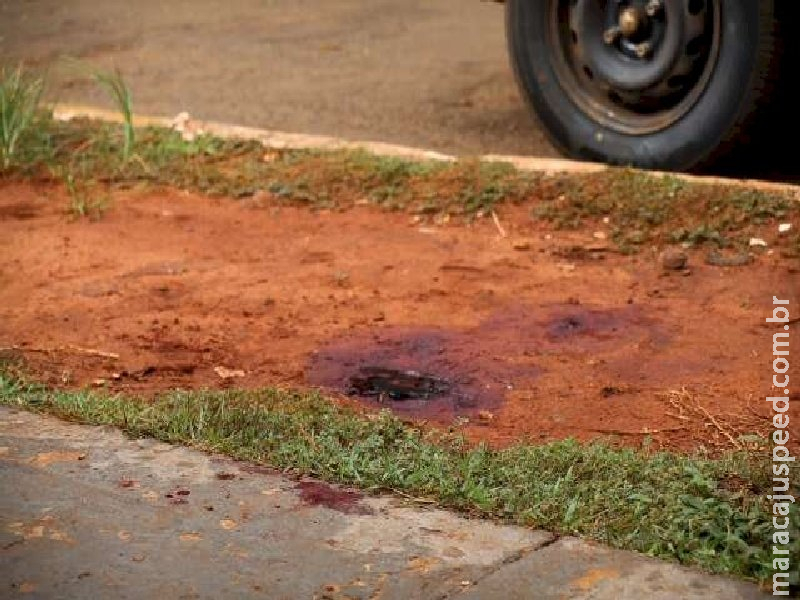 “Seu marido tá morto aqui”, disse testemunha para esposa de executado em carro 